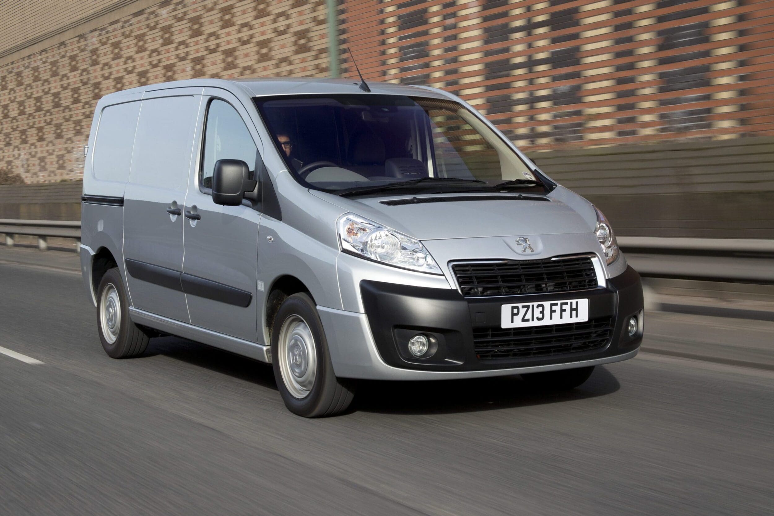 Peugeot_Expert3 - VanPimps