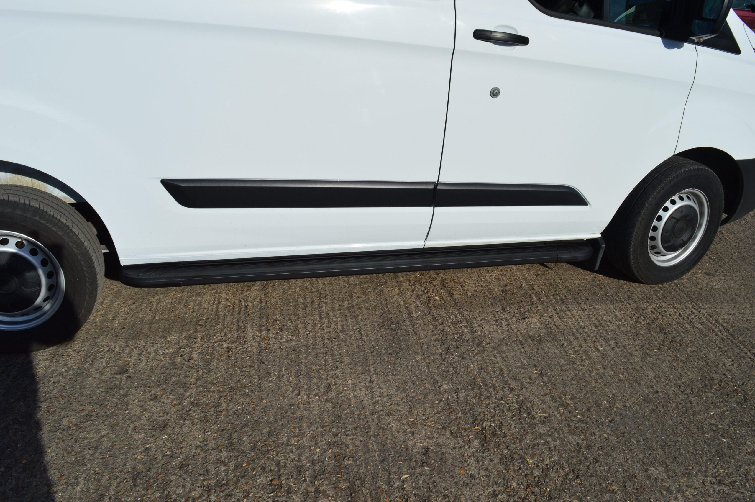 LWB Aluminium Running Boards Pair of Silver Side Steps with Brackets and Fixings Custom 